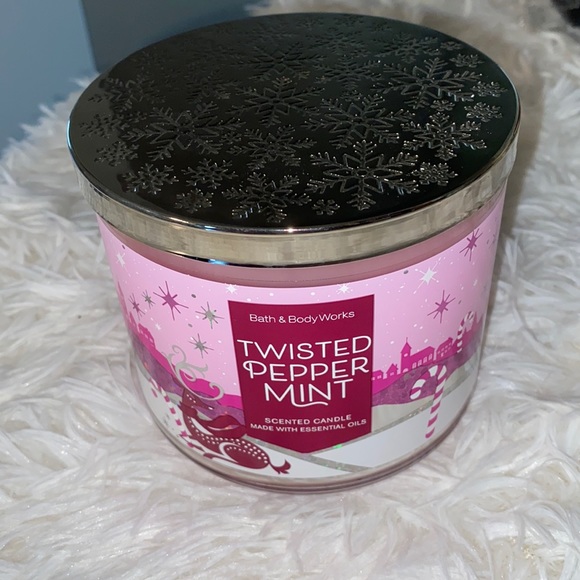 Twisted Peppermint Candle